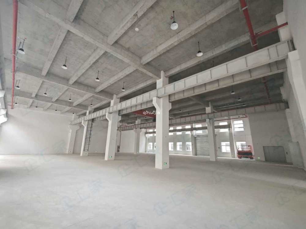 政府园区,交通方便,配套齐全