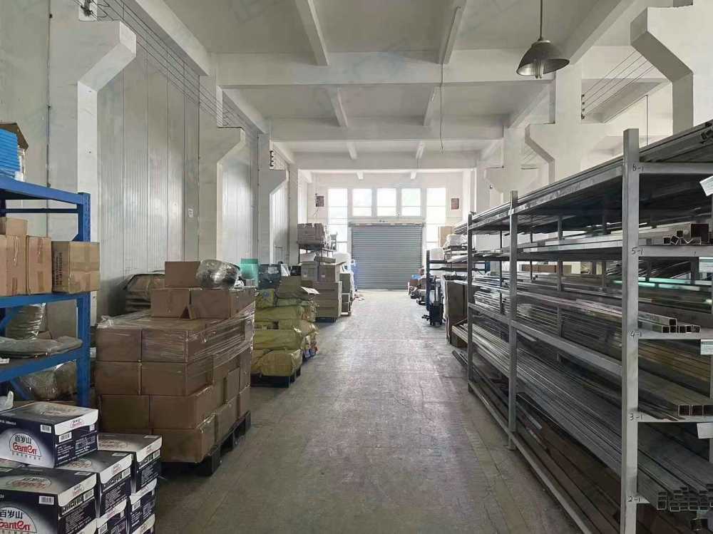 104地块,层高8米  带牛腿,可办理环评