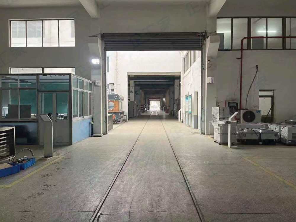 104地块,层高8米  带牛腿,可办理环评
