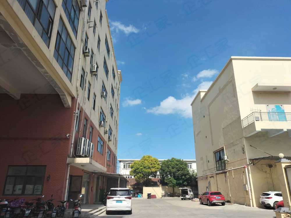 近地铁 ,单价低