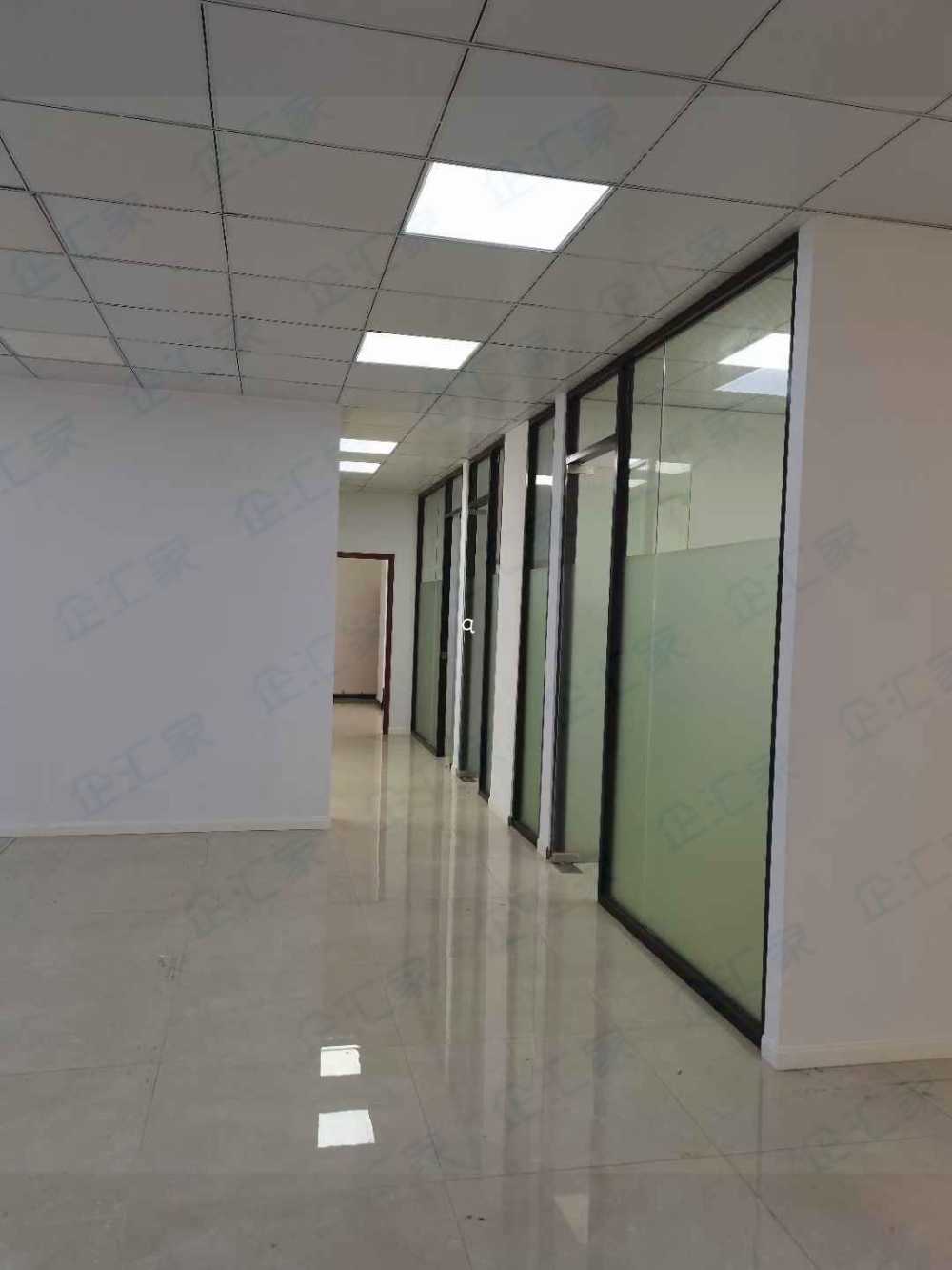 配套齐全,精装修,采光好