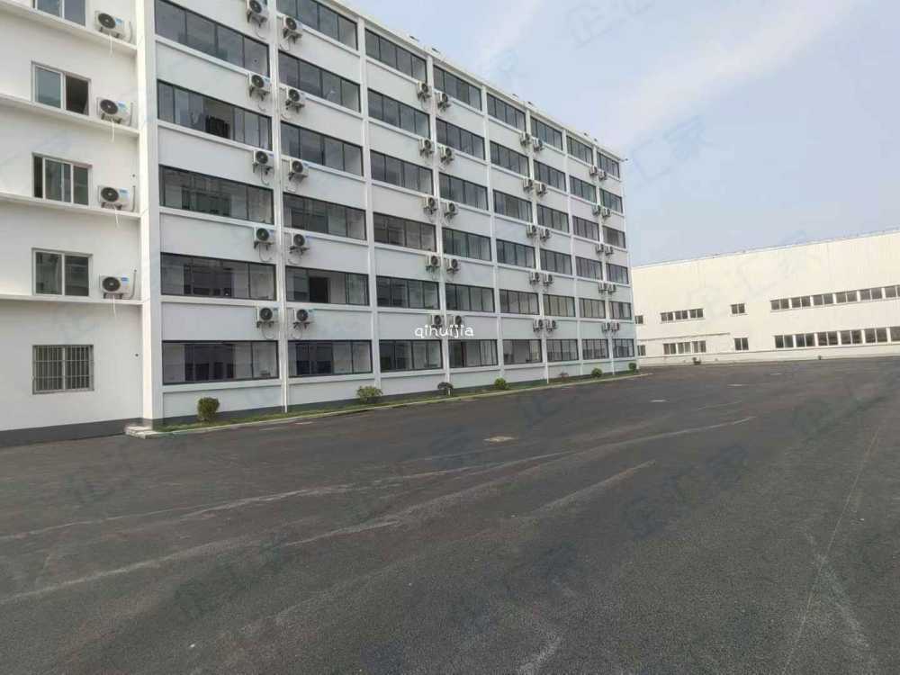 104地块,809平起租