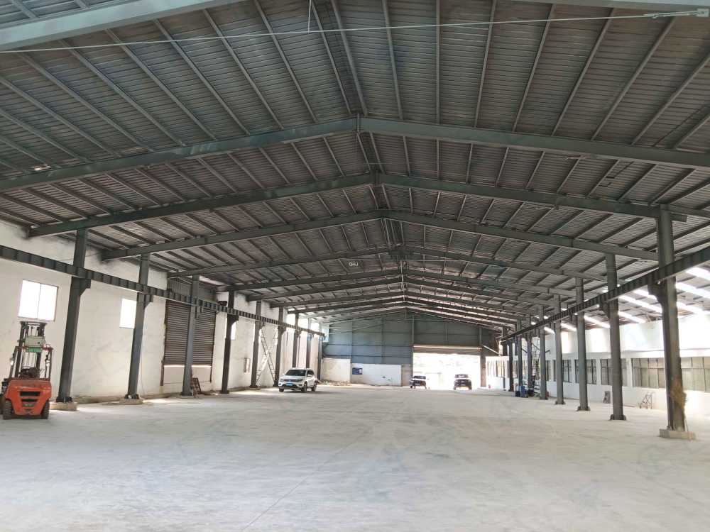 独门独院,交通便利,办公住宿