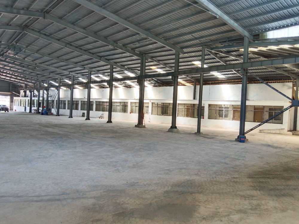 独门独院,交通便利,办公住宿