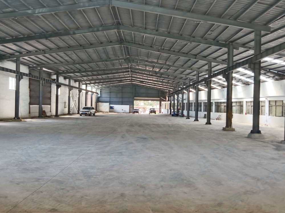 独门独院,交通便利,办公住宿