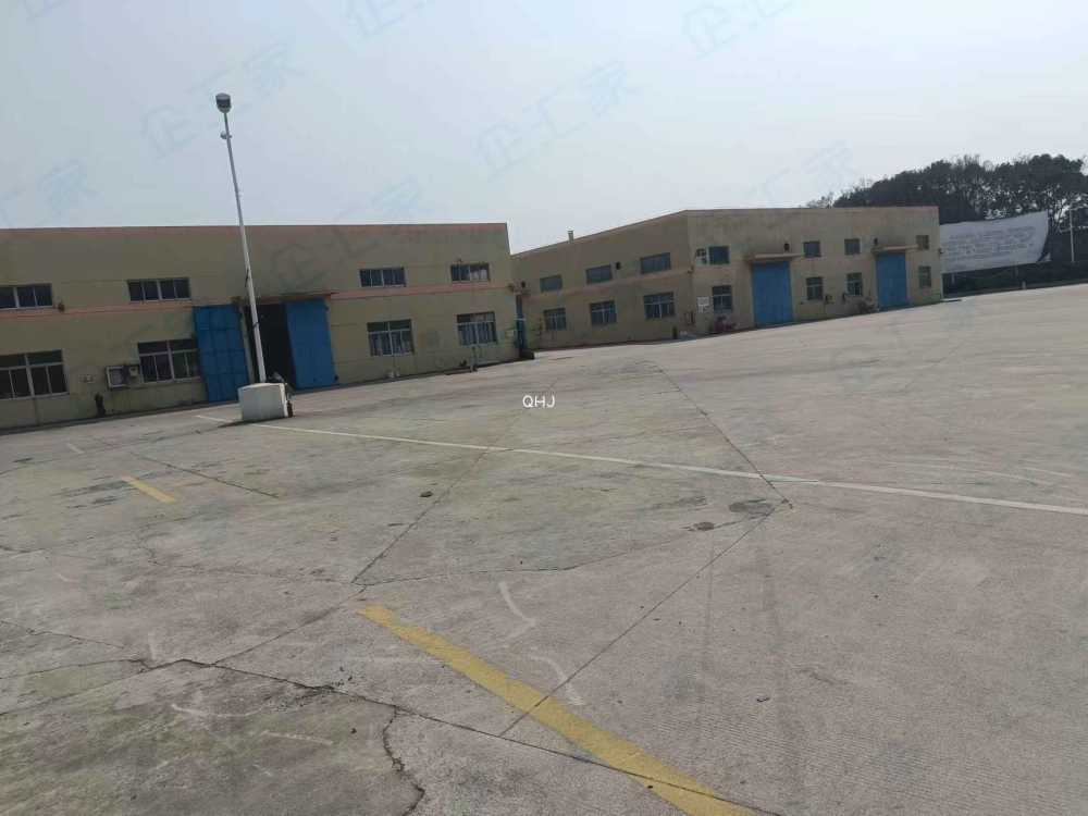 单层高8-13米,园区场地大,大小面积可分租
