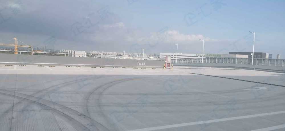 新区坡道库招租