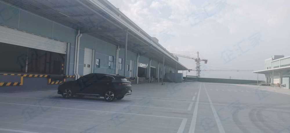 新区坡道库招租