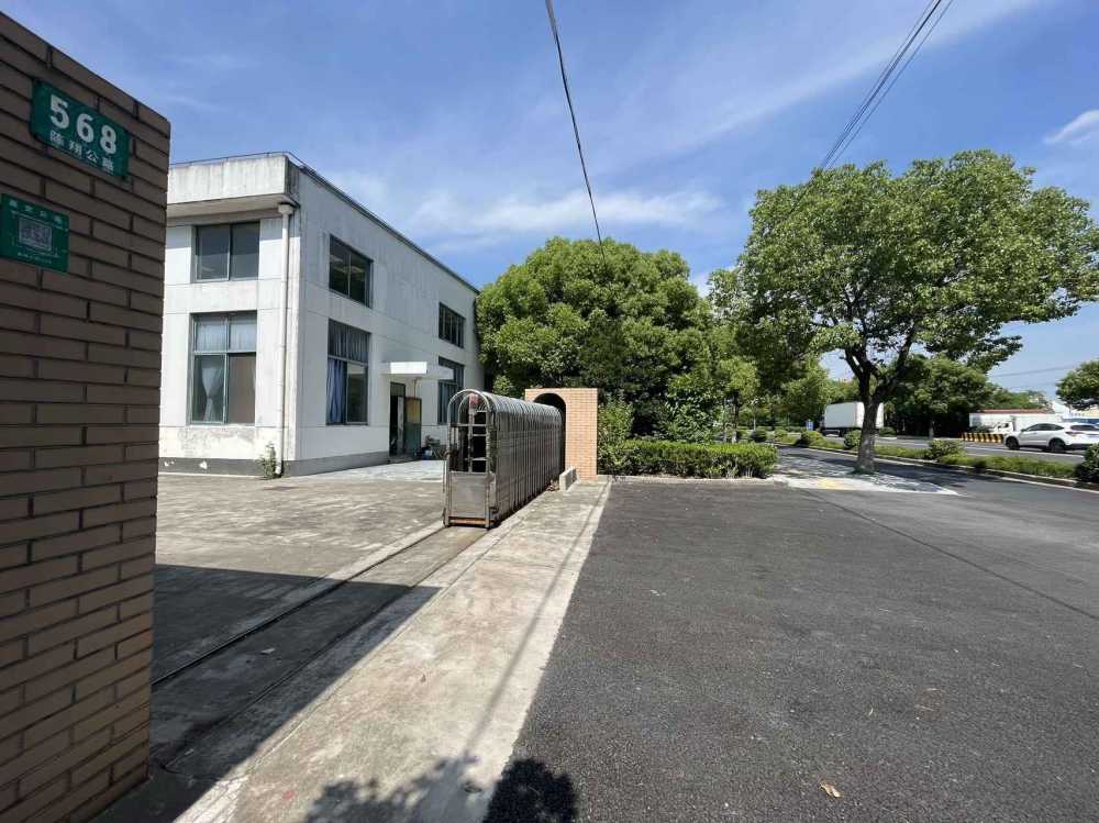 独门独院环境好，交通便利离地铁2公里，价格便宜好谈