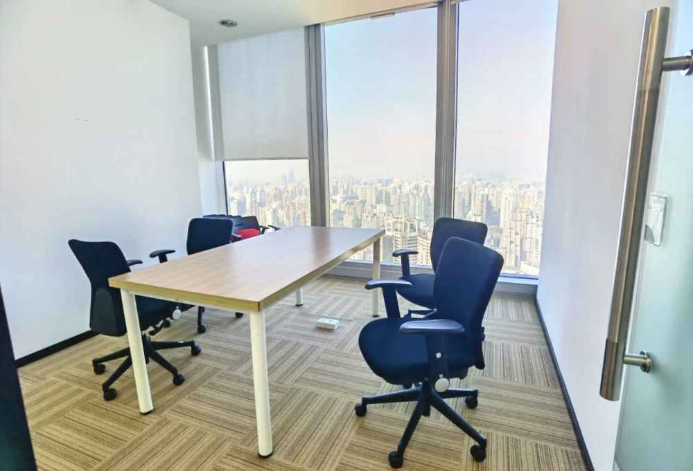 精装修,带家具