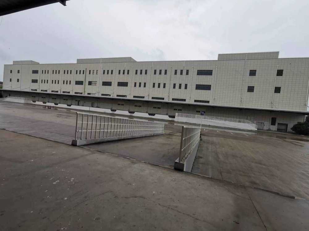 工业区高平台库 火爆招租