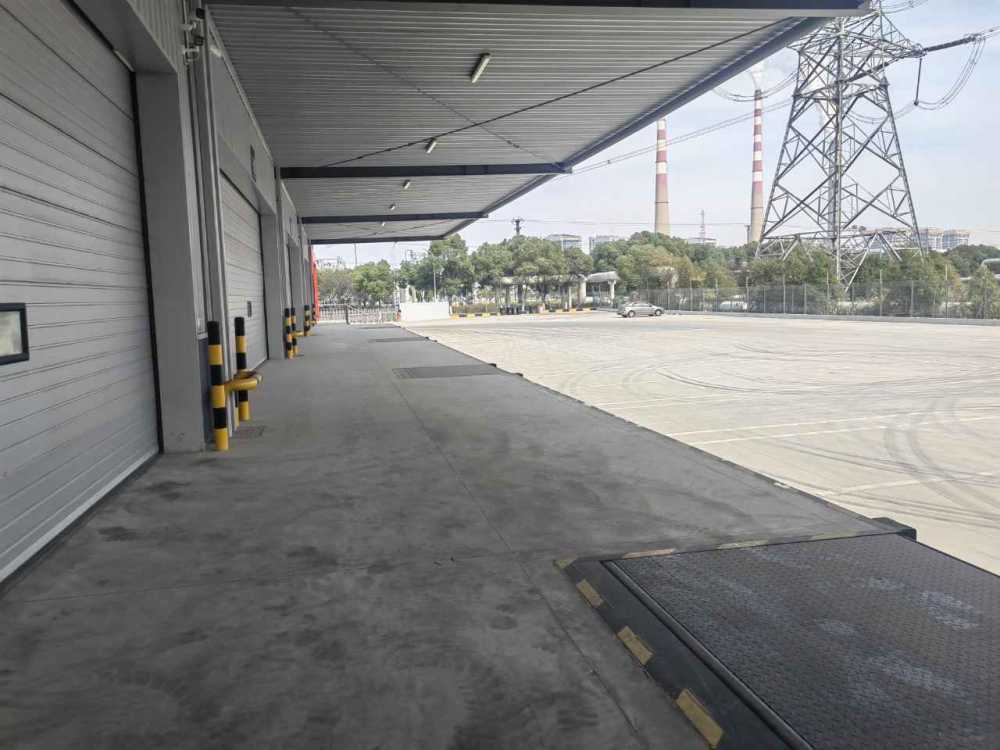 独门独院,双边库外置平台,带办公室
