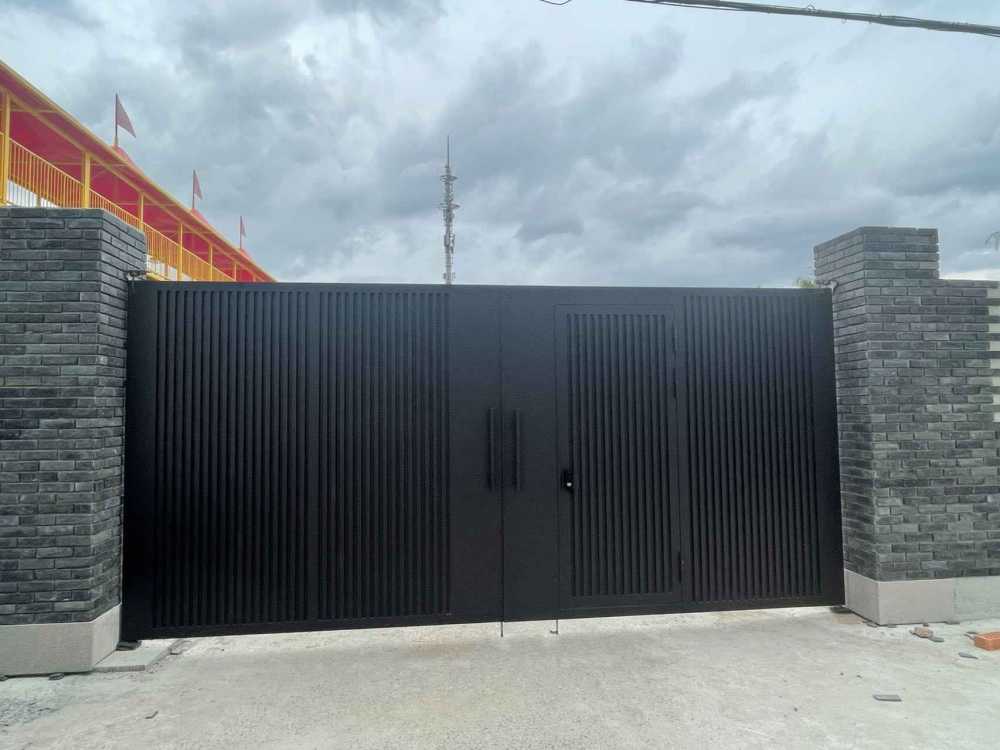 独门独院,临河