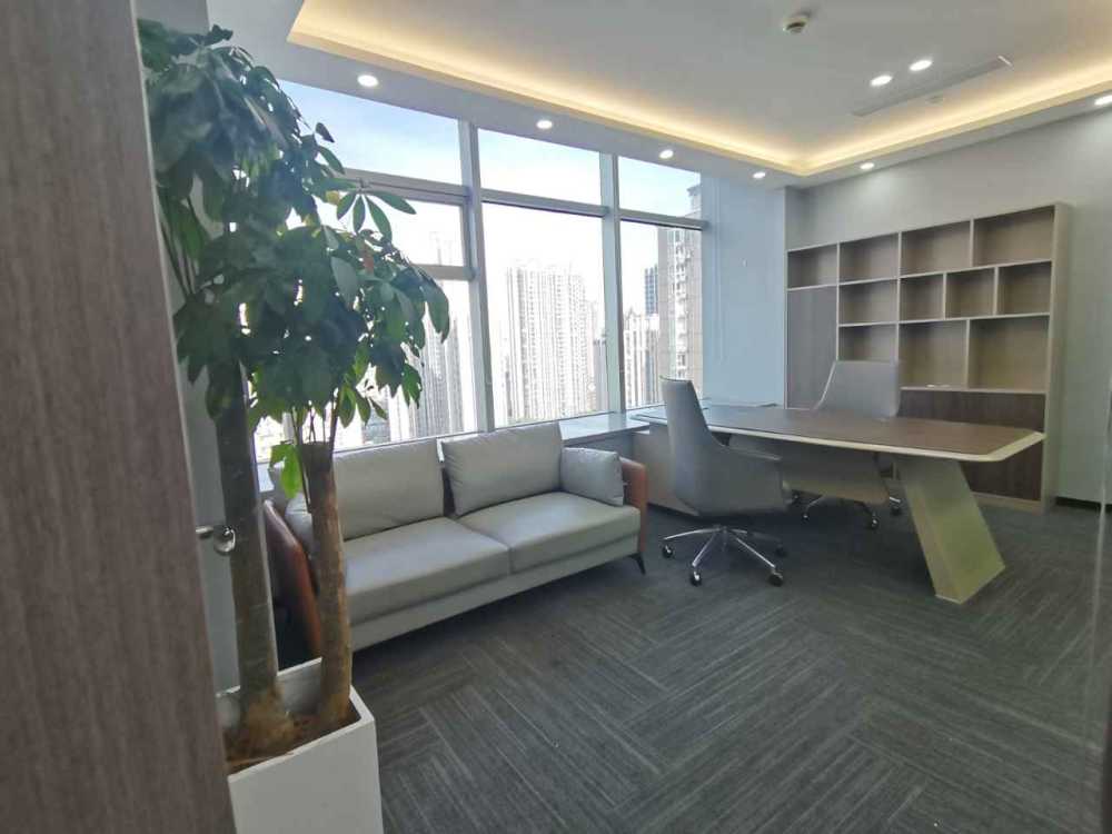 带办公家具,30个工位