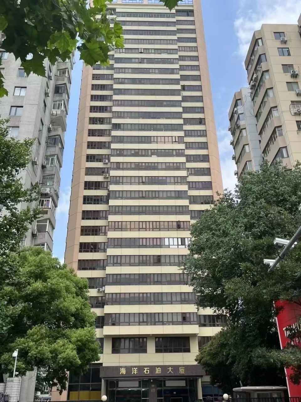 精装带家具,8个工位