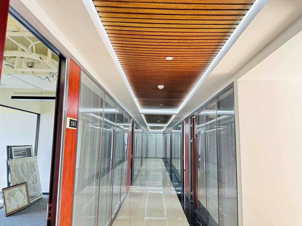 全新装修,精装带家具出租