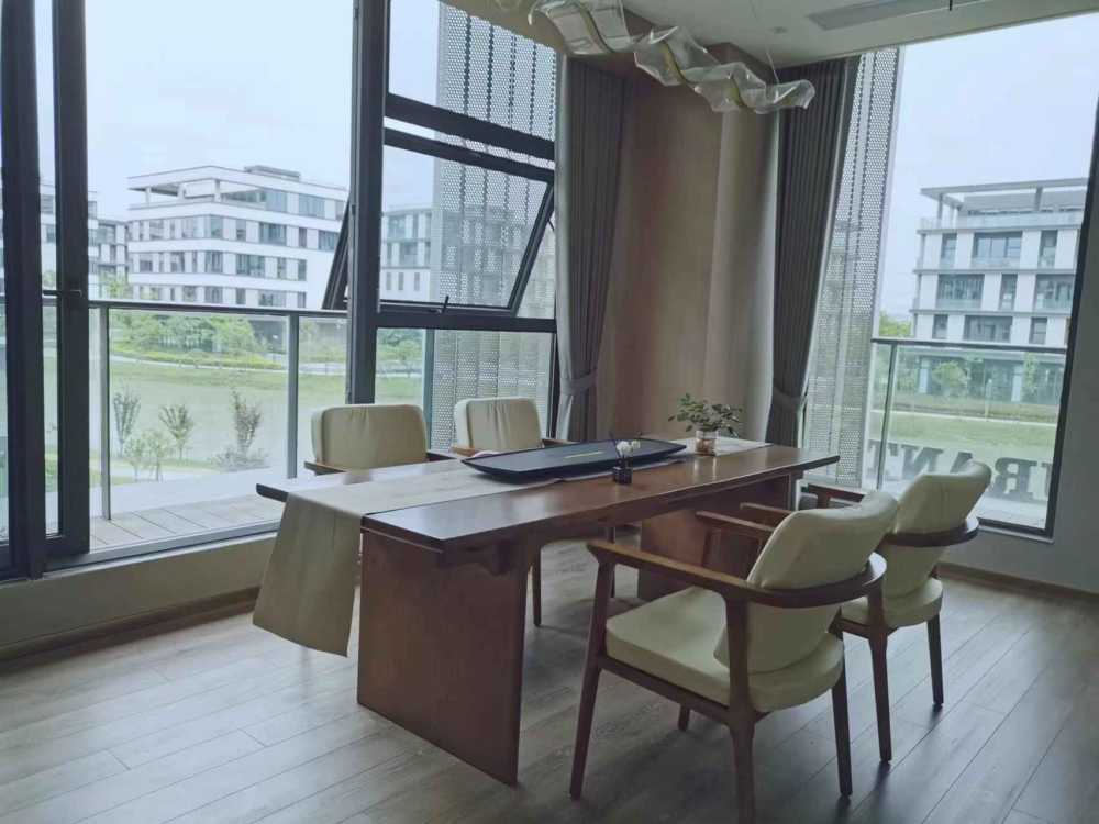 工业104地块,层高4.5米,标准交付
