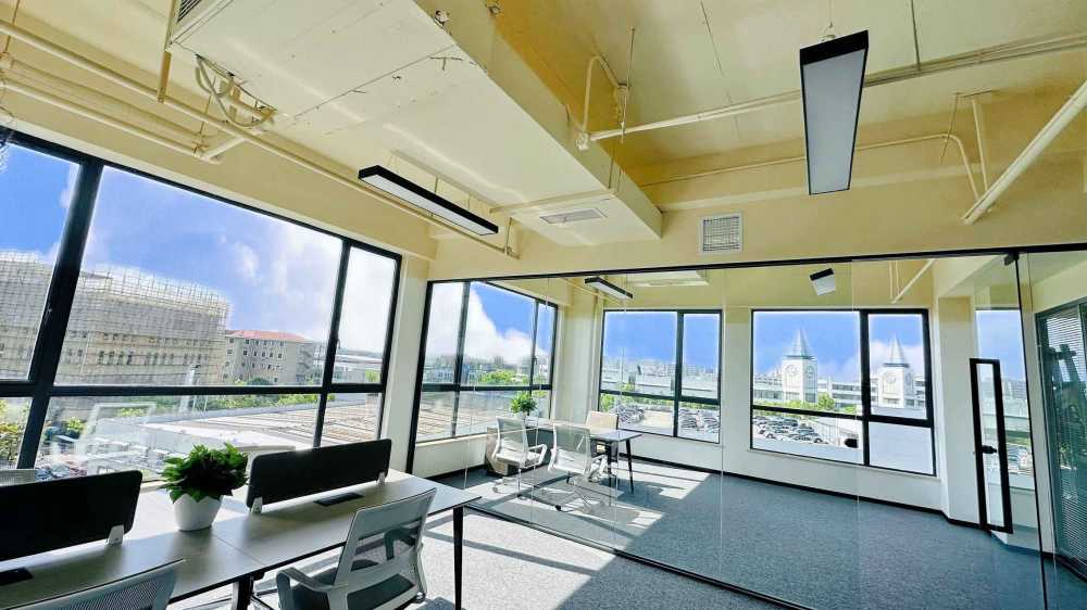 全新装修,精装带家具出租