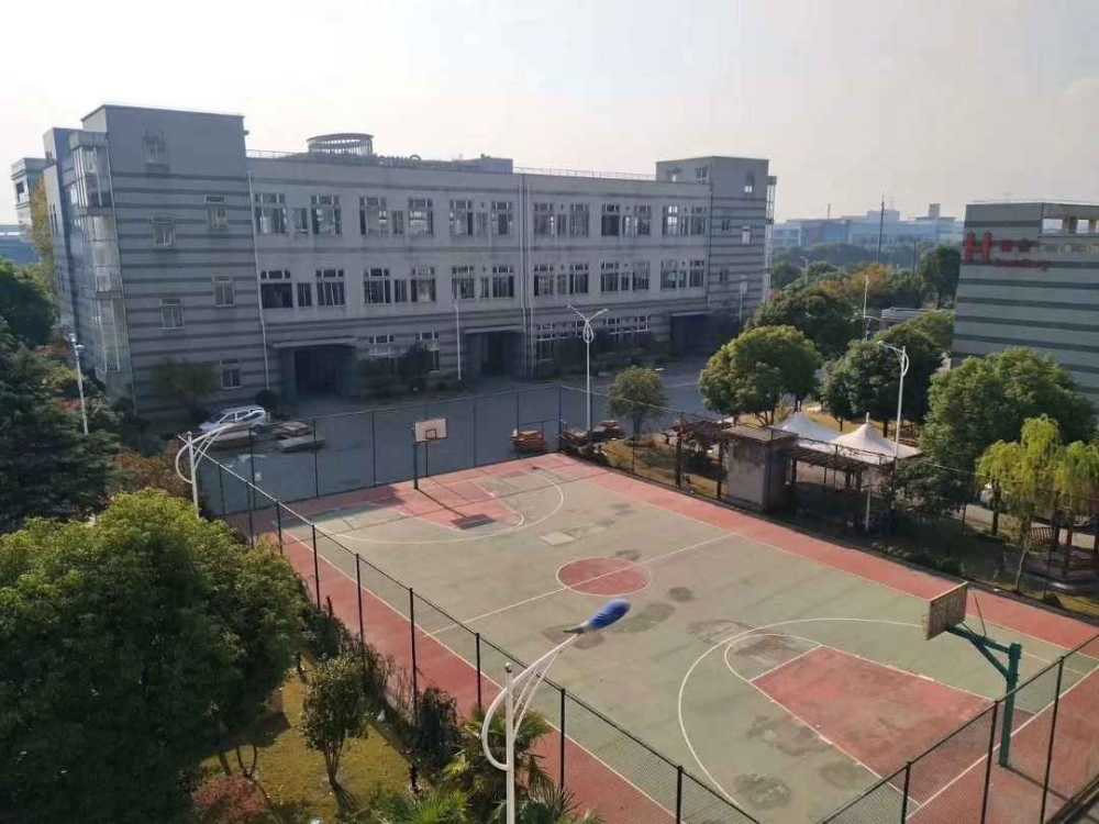 层高6.5米,丙二类消防