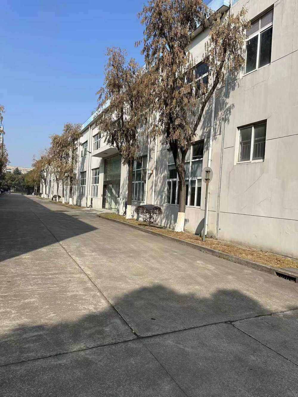 有牛腿可架行车,层高9.5米