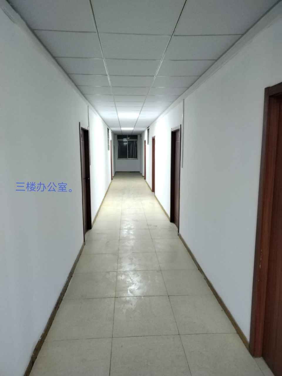 层高7米,配电350KVA