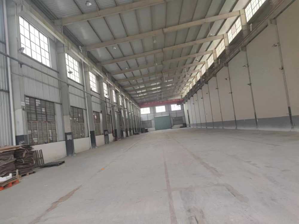 独门独院单层仓库带航车