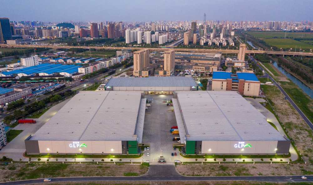 商业配套发达,地理条件优越,双边卸货,紧贴高速