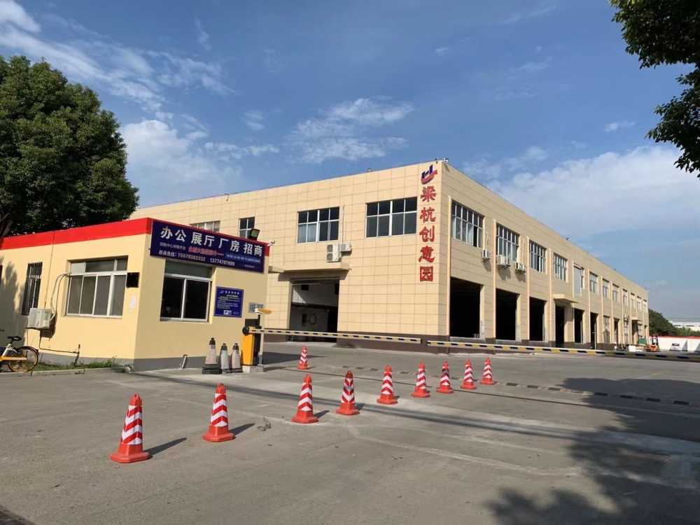 独门独院,空地大