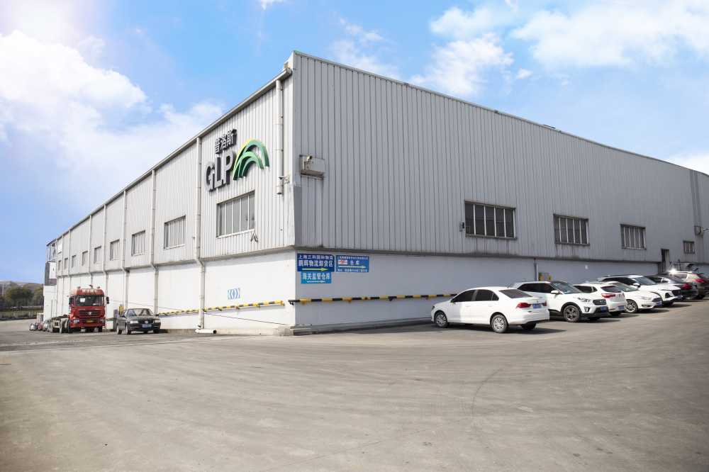 双层坡道库,紧贴高速