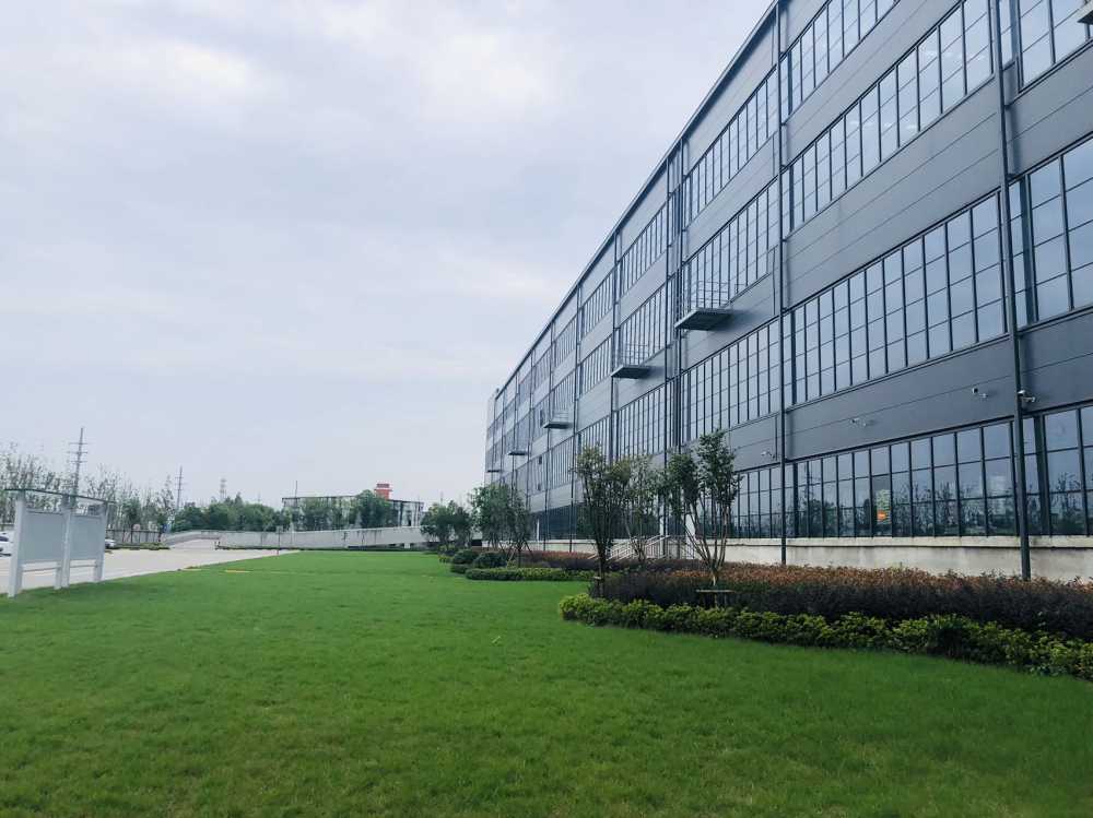 高标库,净高9.5米