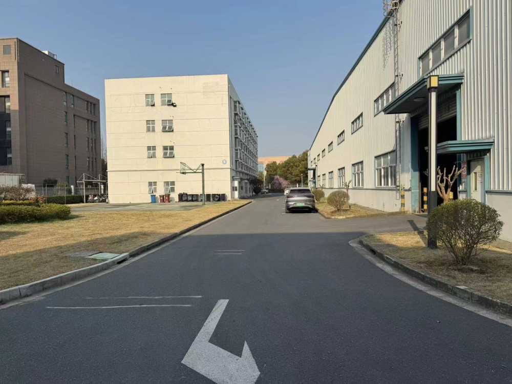 层高12米,可分租