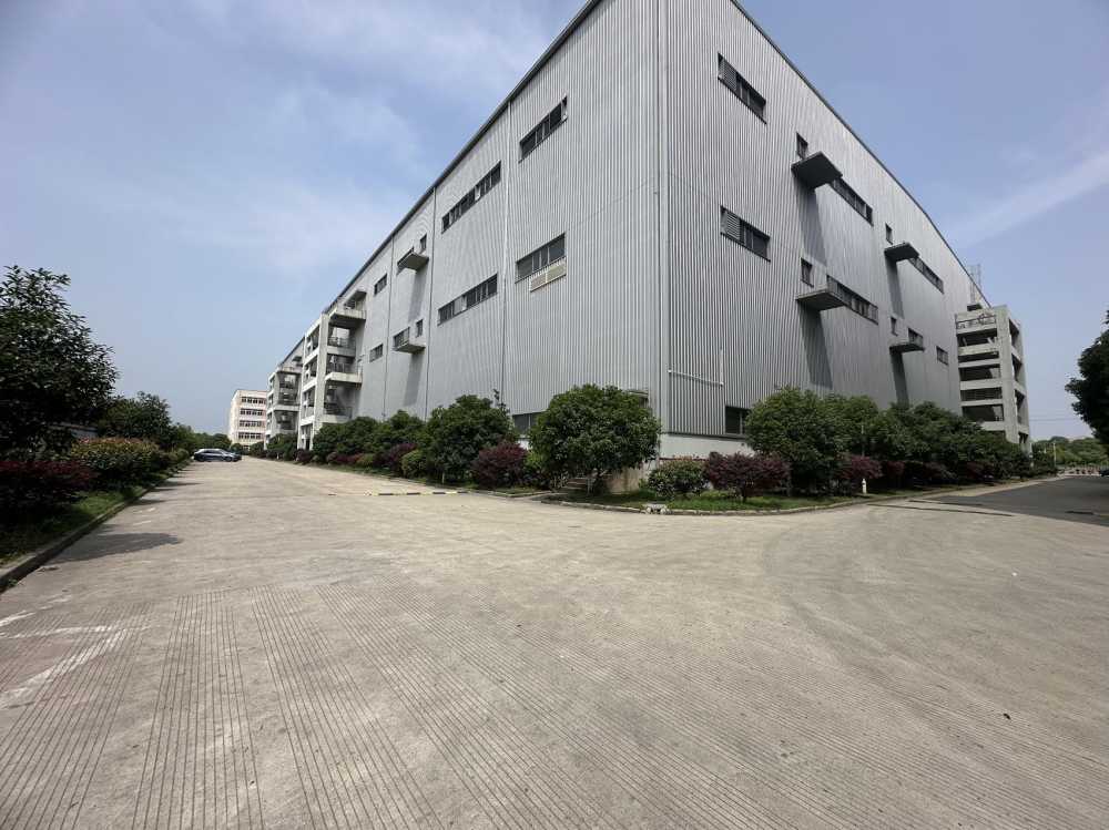 【层高】1F 9米，2F 7.5米，3F 6米,【消防】丙类、带喷淋