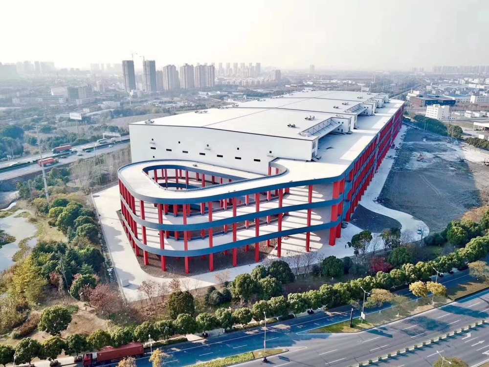 四层坡道库