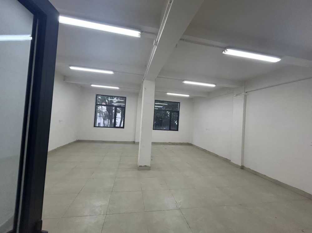 近地铁站