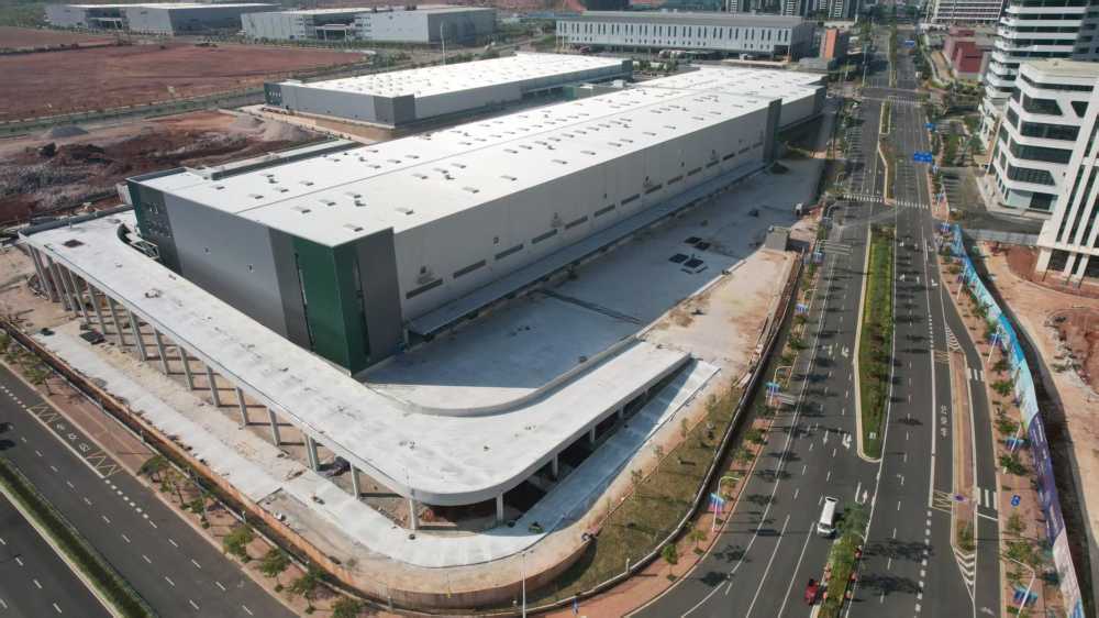 双边库，,坡道库，,金刚砂地坪，,9米净高，