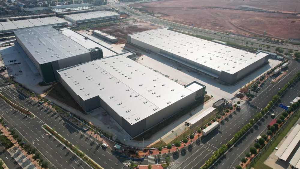 双边库，,坡道库，,金刚砂地坪，,9米净高，