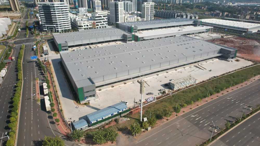 双边库，,坡道库，,金刚砂地坪，,9米净高，