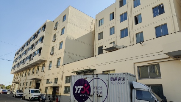 独门独院，,园区配宿舍，