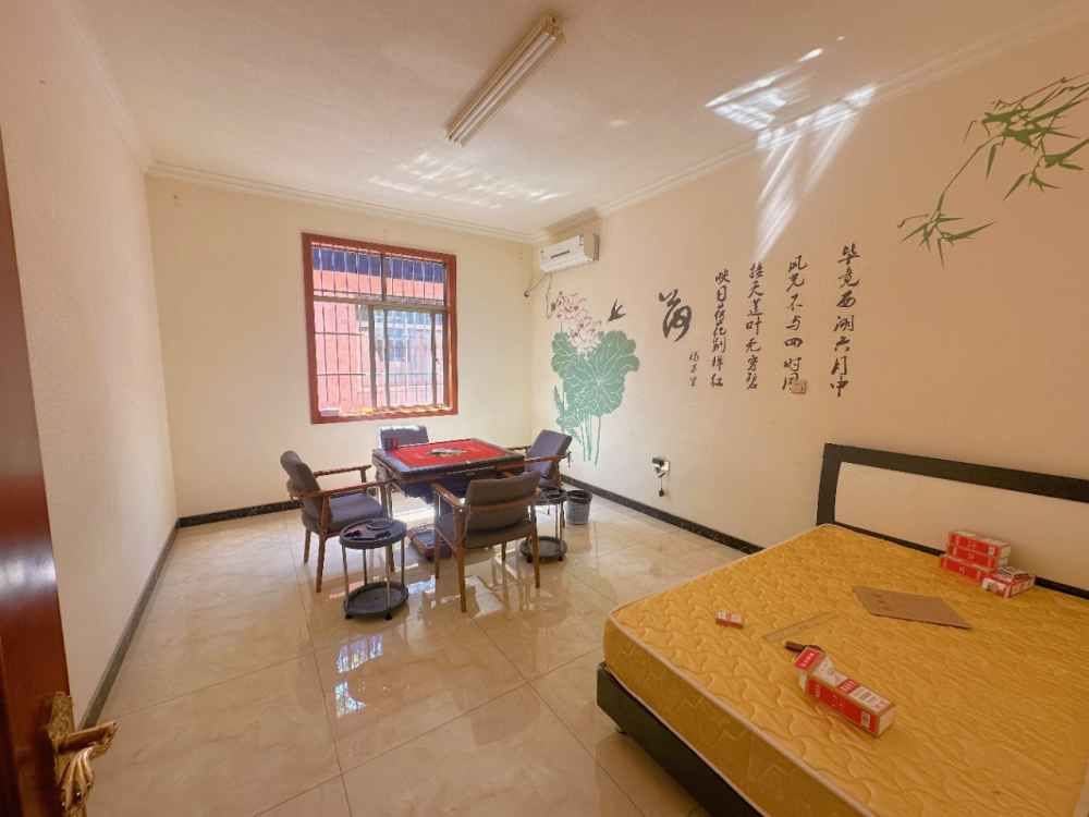 可以实地注册,有市政污水纳管,消防证件齐全