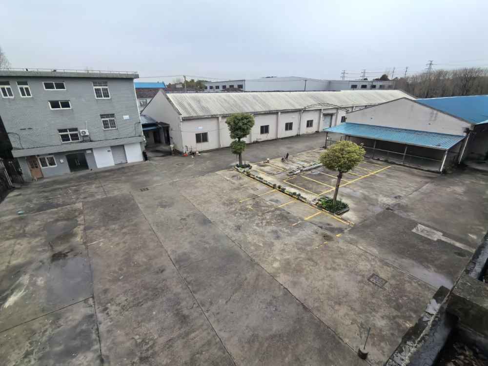 独门独院,交通便捷